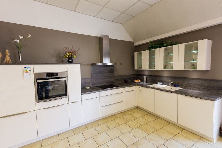 Negocio Colbitzer Küchenstudio